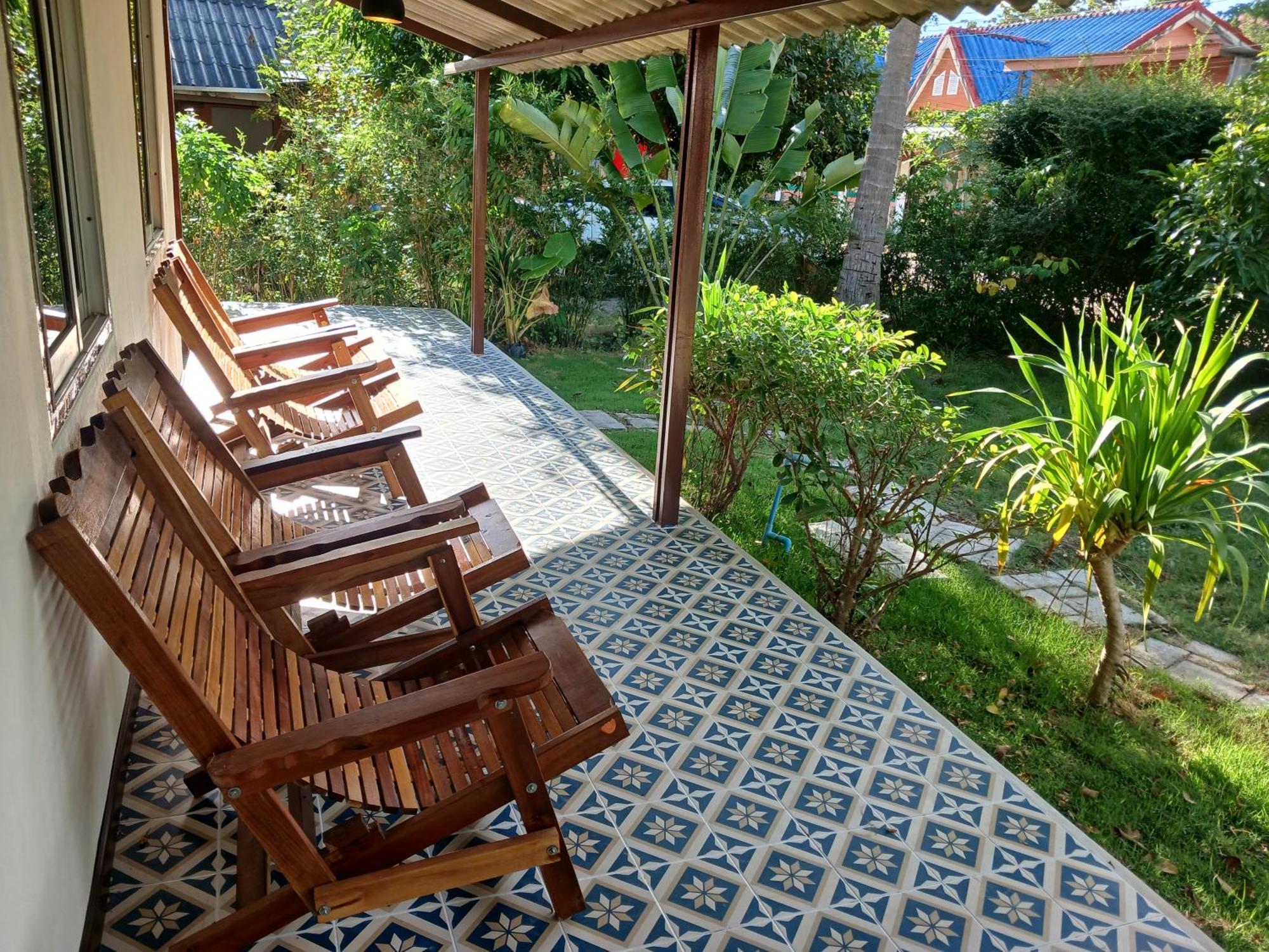 Hotel The Blue Gecko Ko Lanta Exterior foto