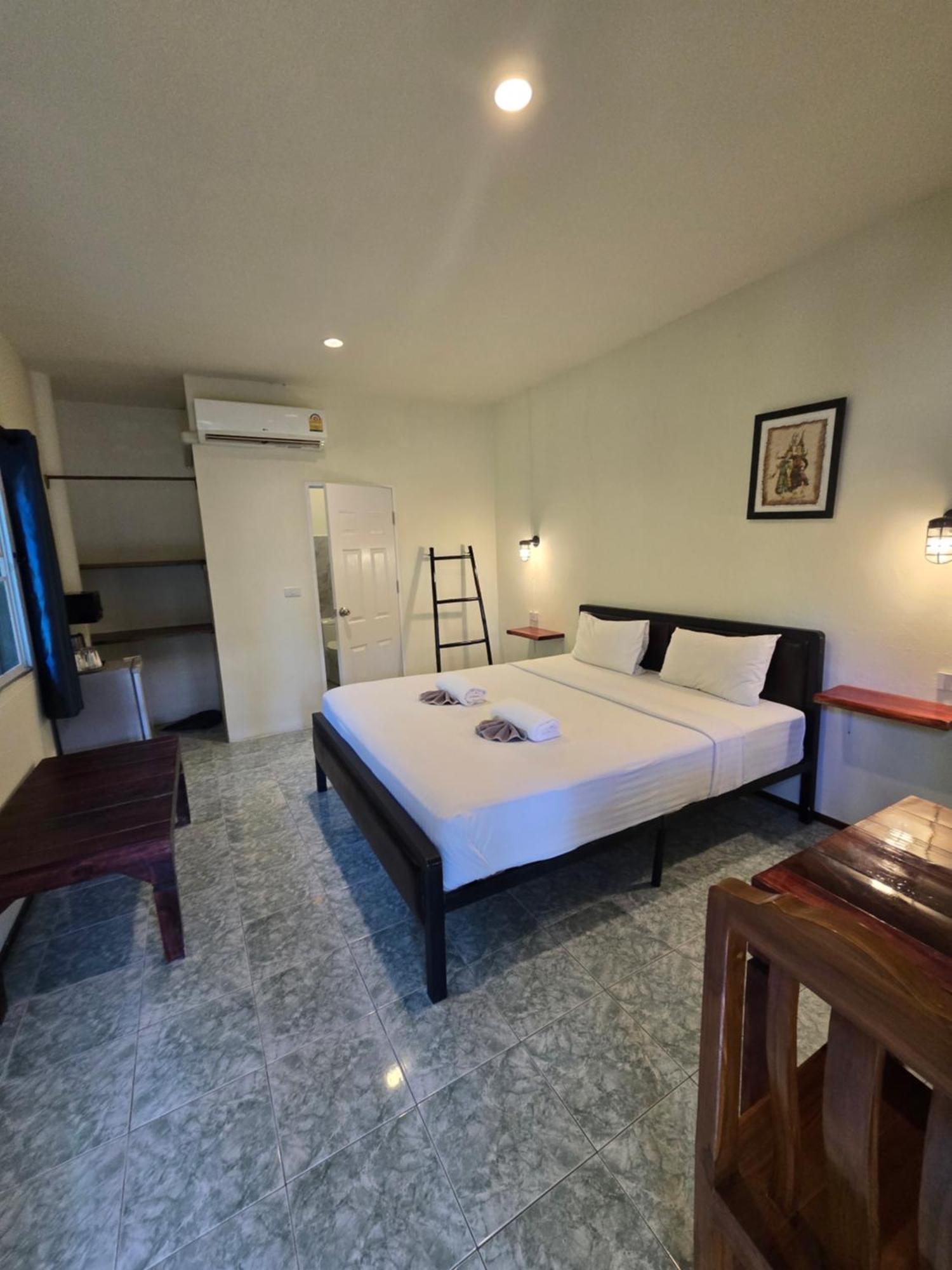 Hotel The Blue Gecko Ko Lanta Exterior foto